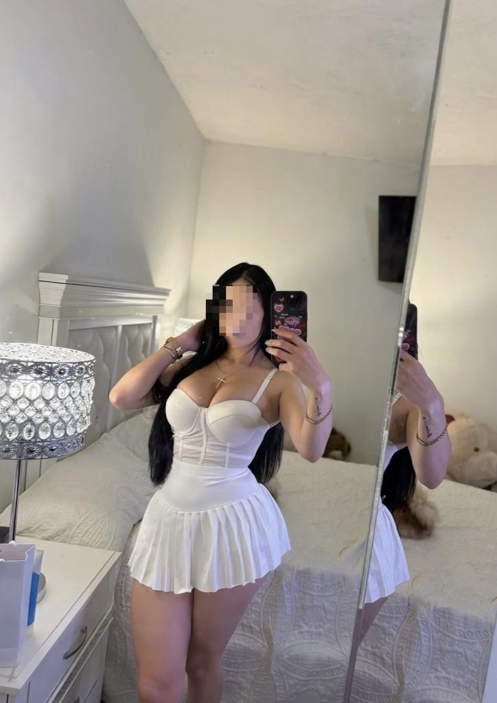 663486749: Chica busca chico en Cádiz