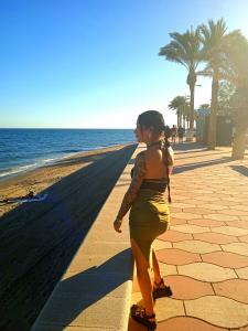 605492117: Chica busca chico en Granada