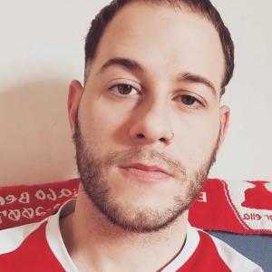 647291150: Chico busca chica en Sevilla