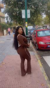 627690265: Chica busca chico en Málaga
