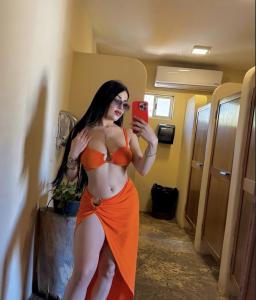 663486749: Chica busca chico en Cádiz