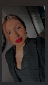 647119077: Travesti en León