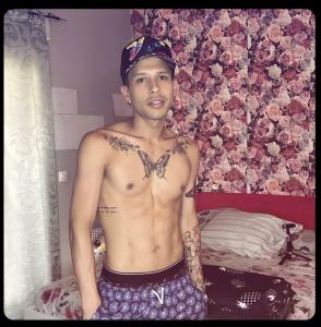 Chico busca chica en Granada: 