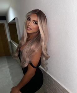 643817285: Transexual en La Coruña