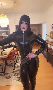 610235141: Travesti en Cantabria