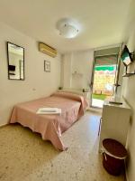 663847736:  en Málaga