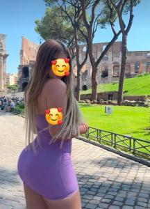 678365060: Chica busca chico en Tarragona