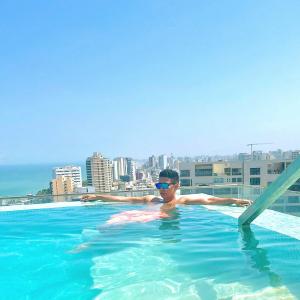 647335856: Chico busca chica en Valencia