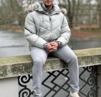 657653886: Chico busca chica en Valencia