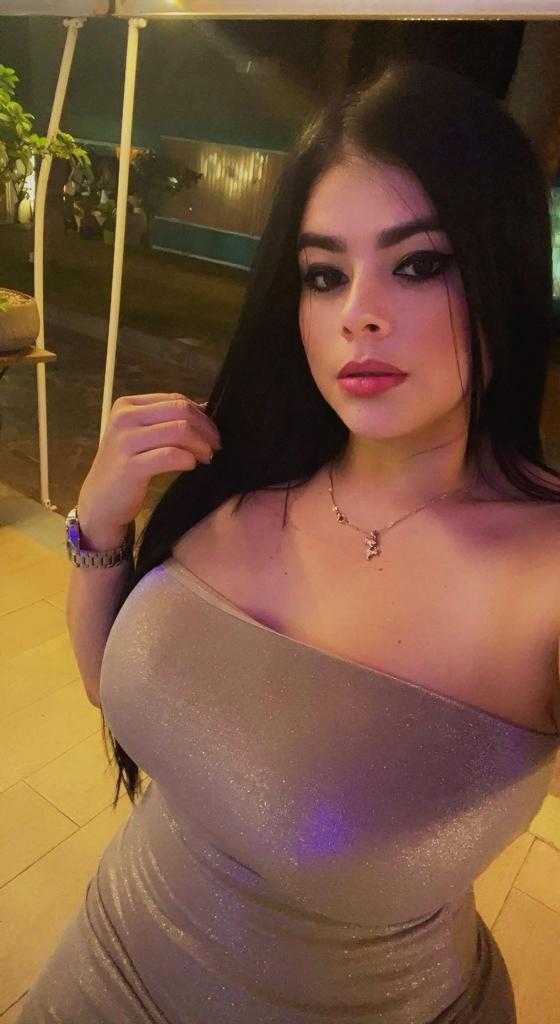 Chica busca chico en Tenerife: 