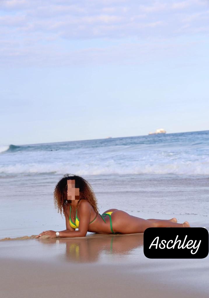 632380585: Chica busca chico en Zaragoza