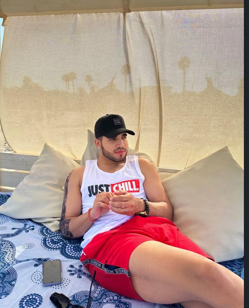 641918611: Chico busca chica en Cádiz