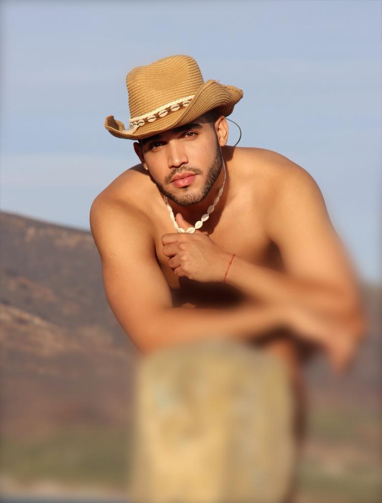 Chico busca chica en Cádiz: 