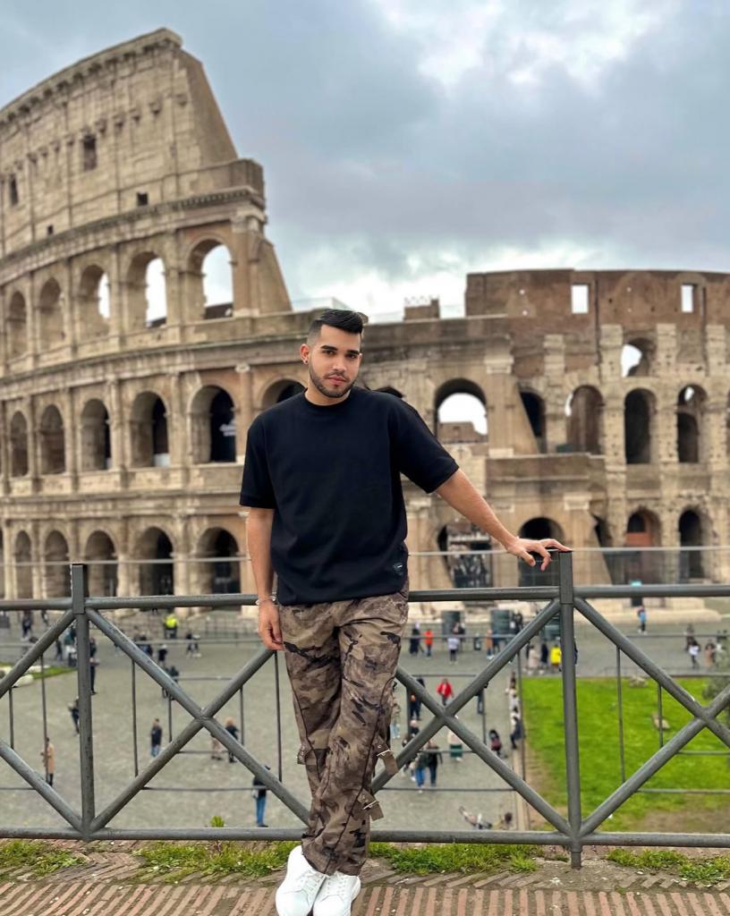 641918611: Chico busca chica en Cádiz