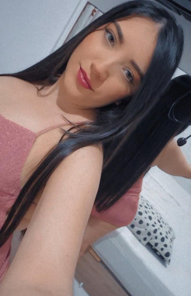 604388142: Chica busca chico en La Coruña