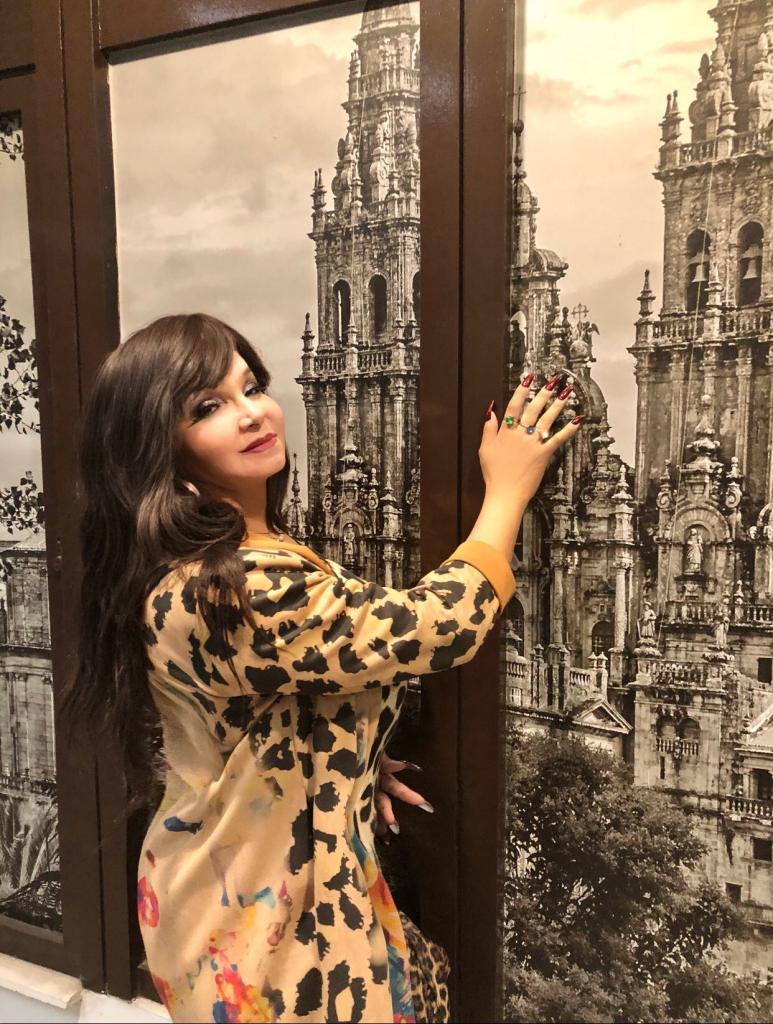 677396678: Travesti en Cantabria