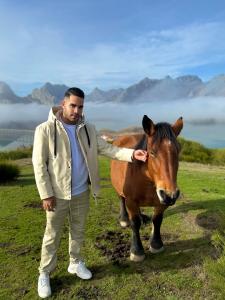 641918611: Chico busca chica en Cádiz