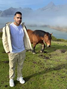 641918611: Chico busca chica en Cádiz