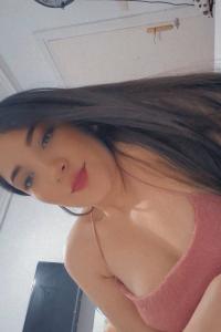 604388142: Chica busca chico en La Coruña