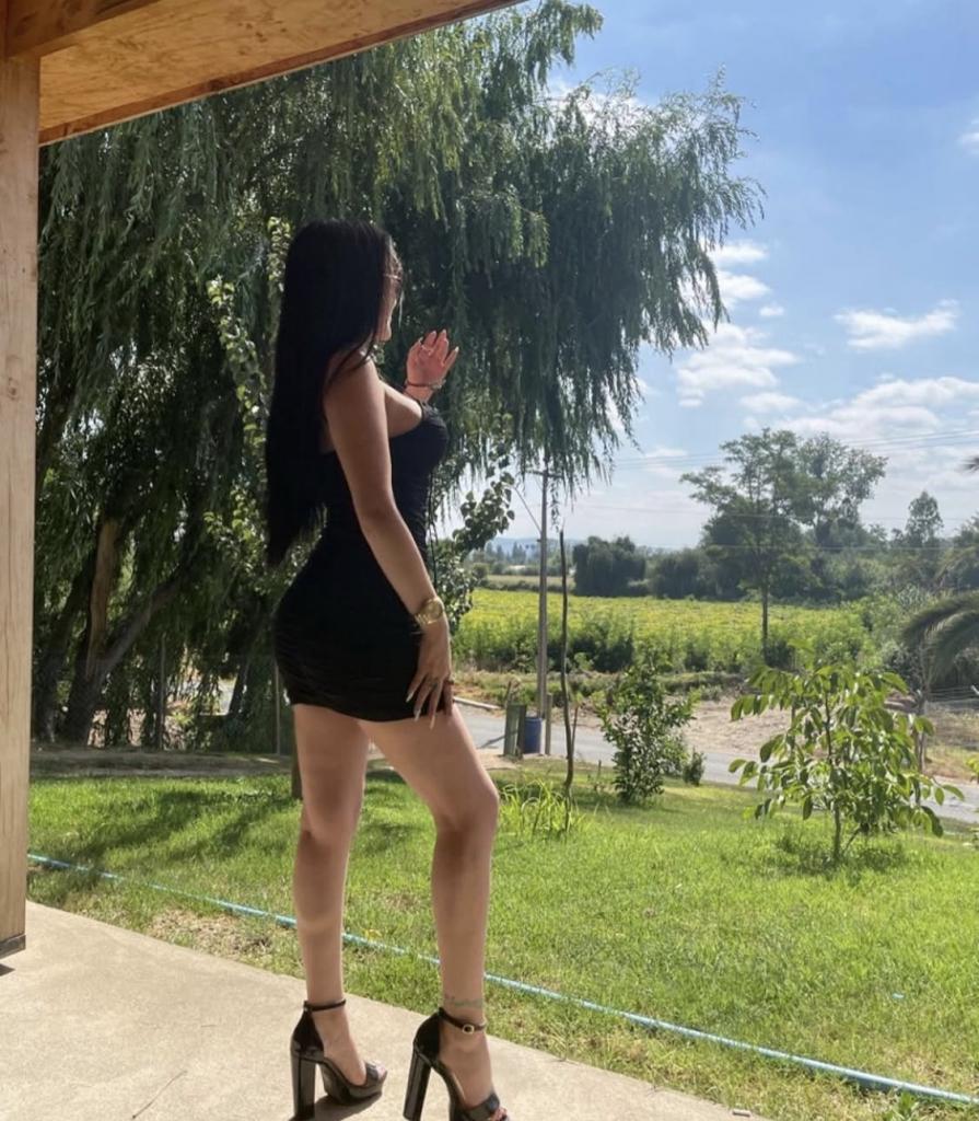 610921182: Chica busca chico en Málaga