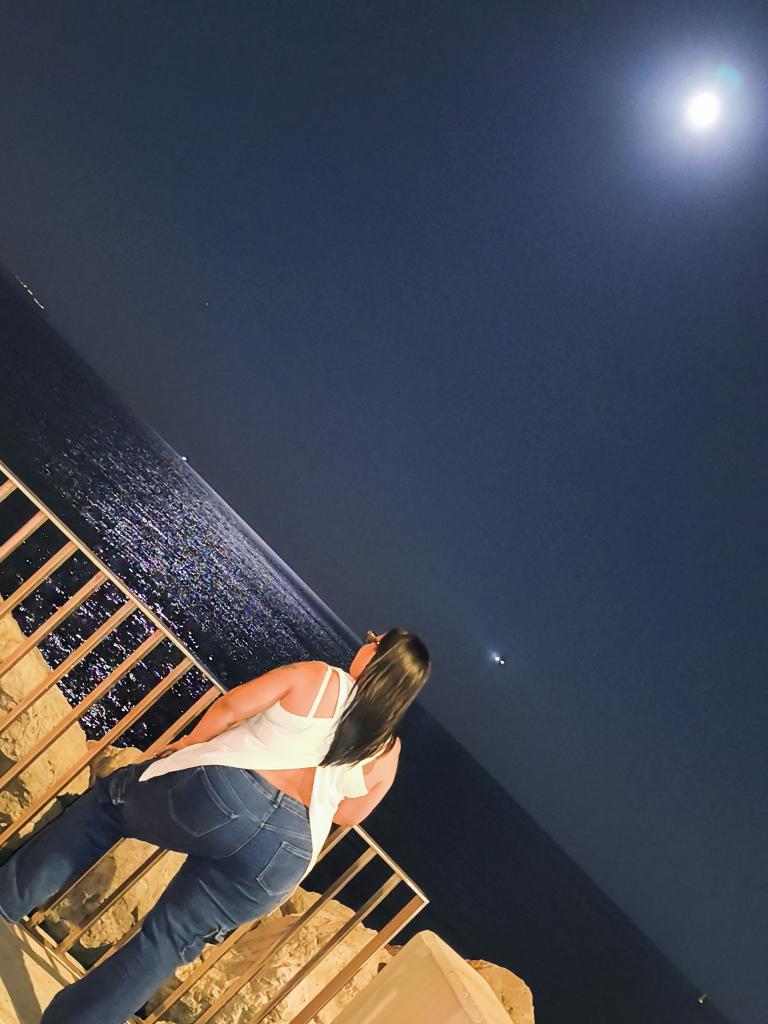 627453378: Chica busca chico en Barcelona