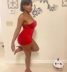 623433012: Chica busca chico en Sevilla