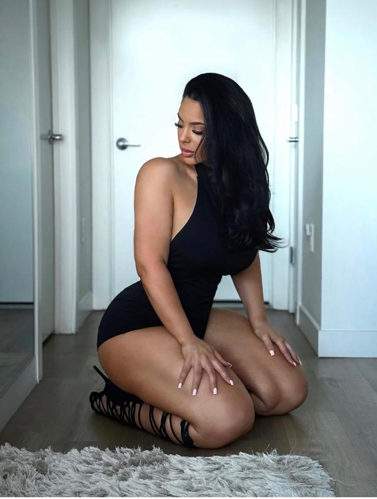 641422330: Chica busca chico en Gerona