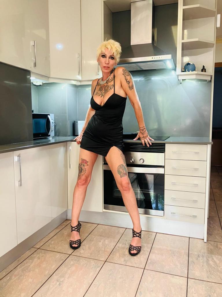 Chica busca chico en Barcelona: 