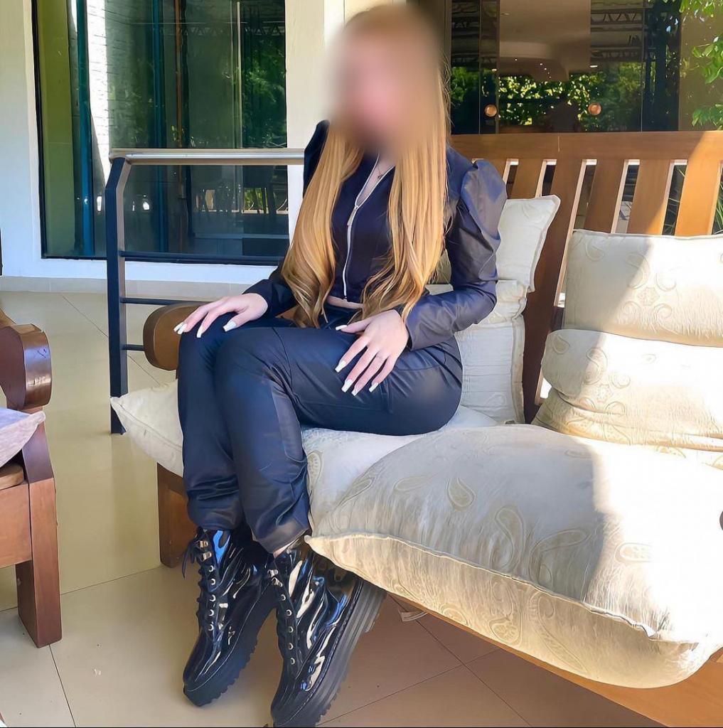 641019294: Chica busca chico en Lugo