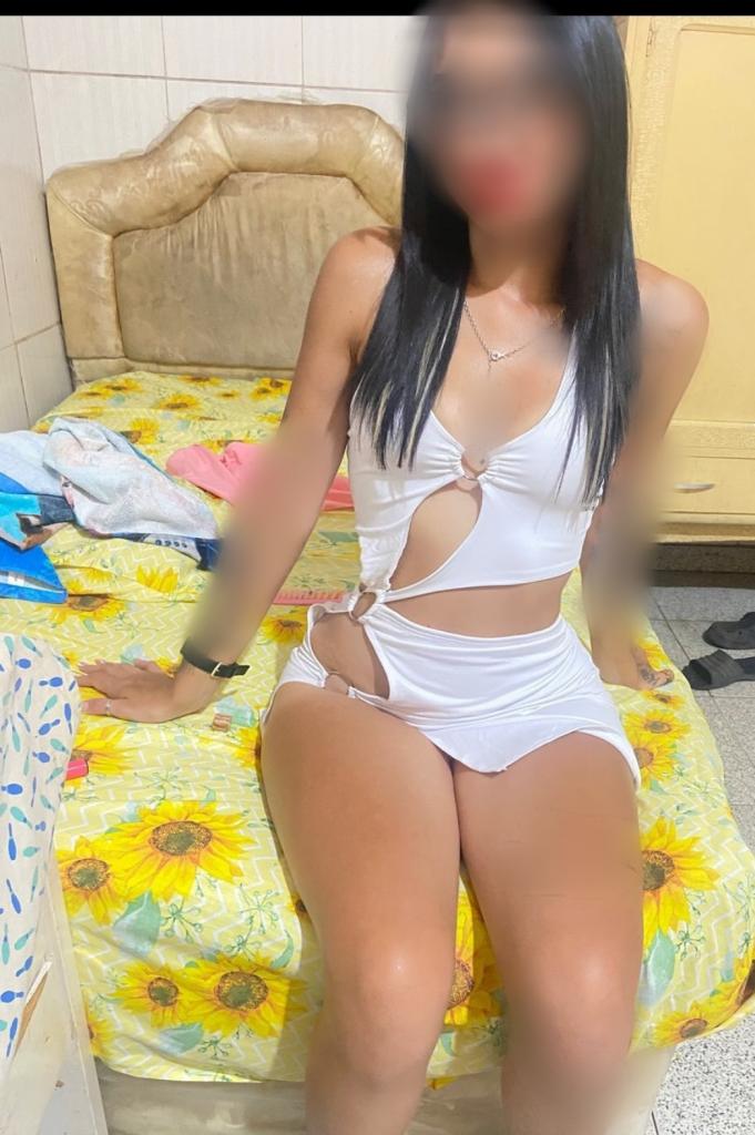 613815637: Chica busca chico en Cantabria