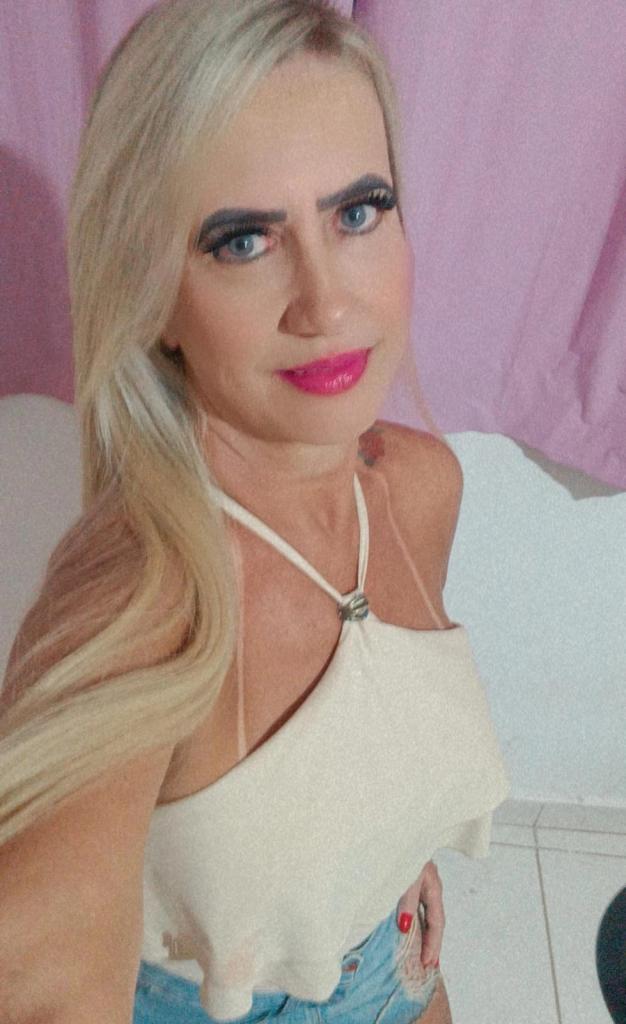 Chica busca chico en Barcelona: 