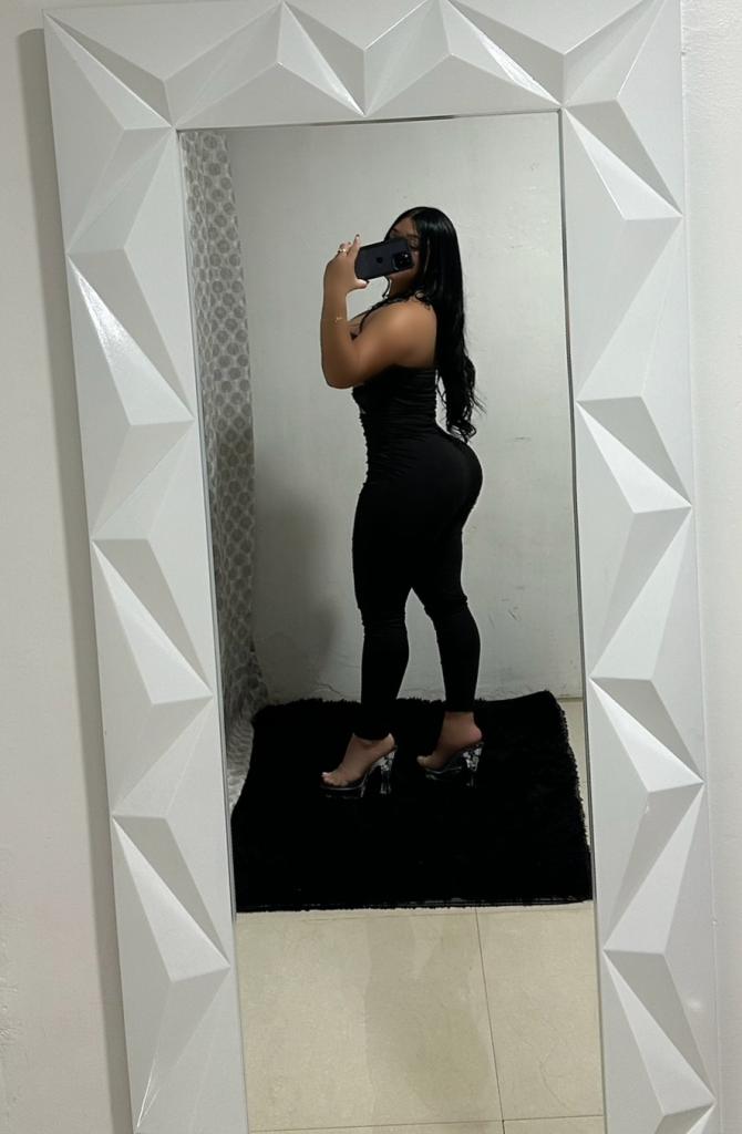 603246383: Chica busca chico en Málaga