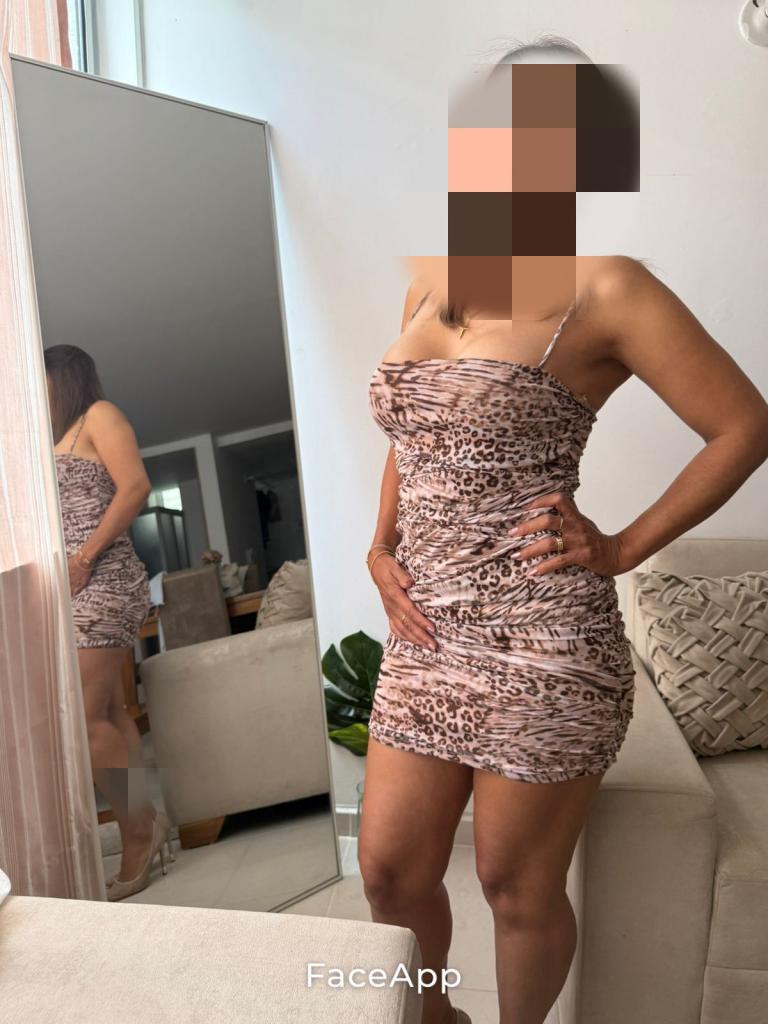 Chica busca chico en Alicante: Chica busca chico