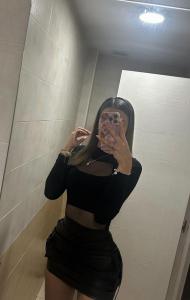 663927794: Chica busca chico en Cádiz