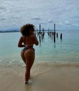 640042803: Chica busca chico en La Coruña