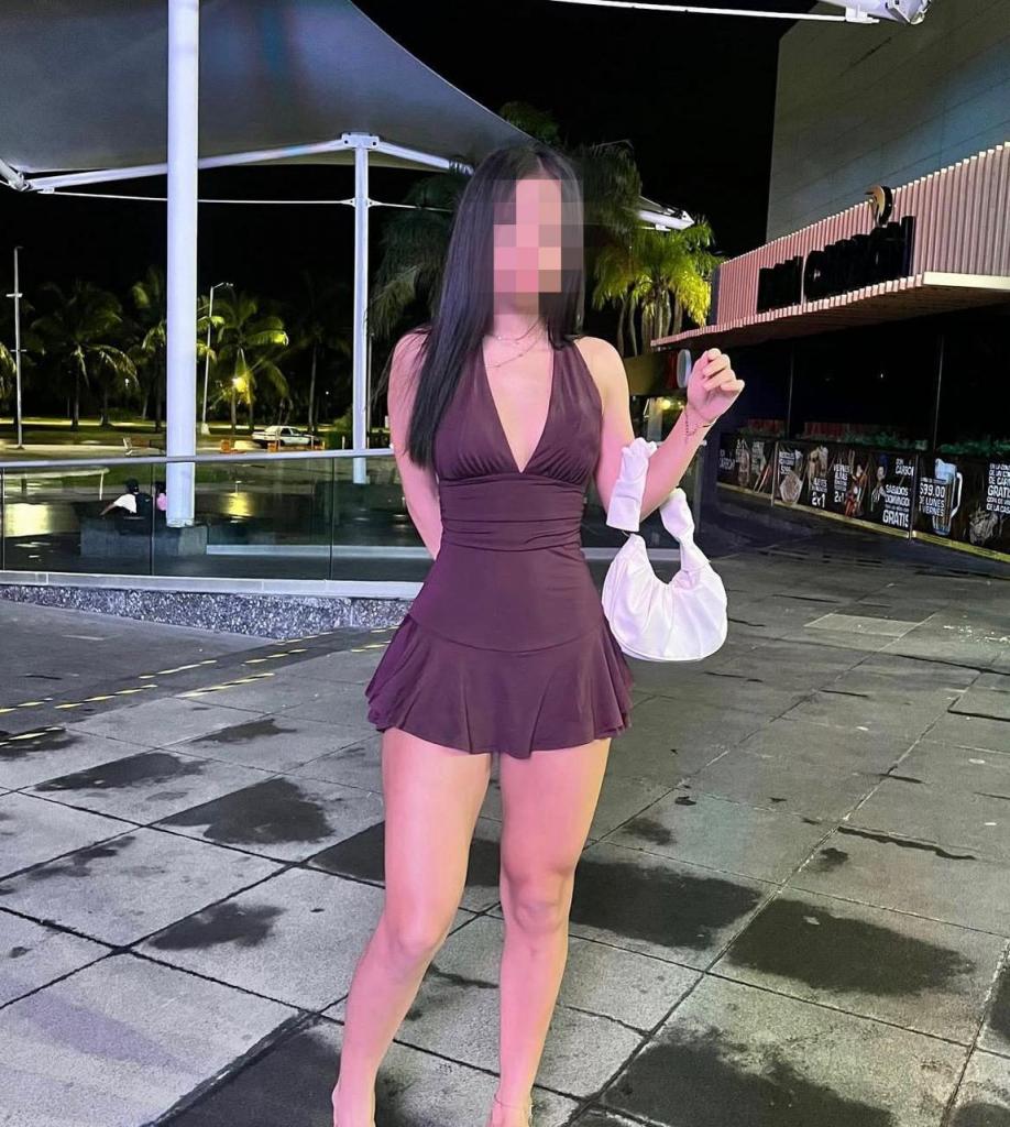 613964719: Chica busca chico en Málaga