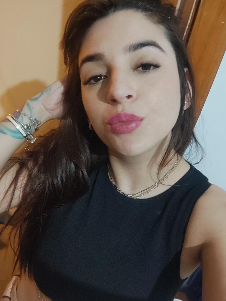 642993494: Chica busca chico en Pontevedra