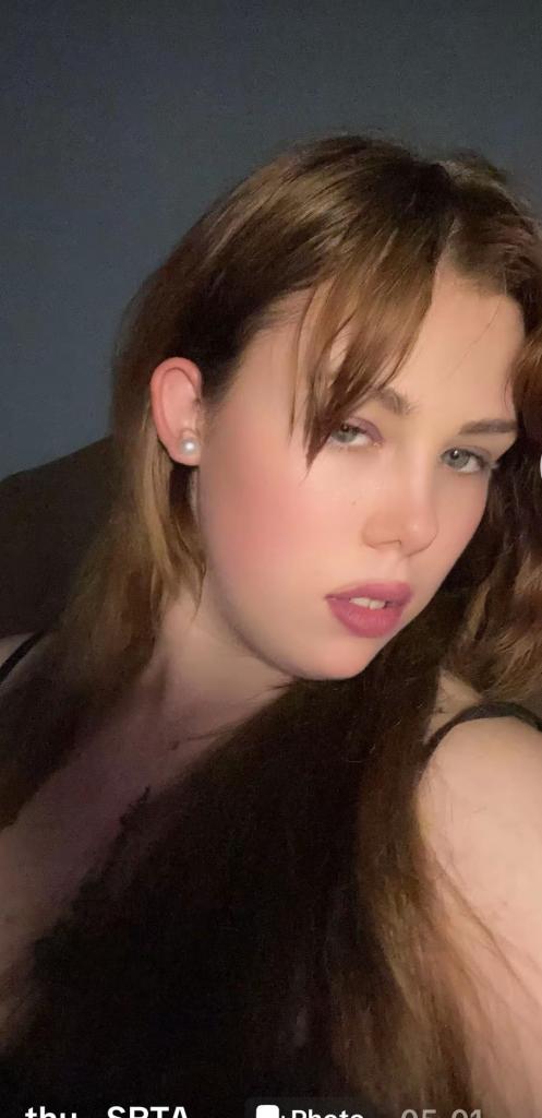 614957437: Chica busca chico en Valencia