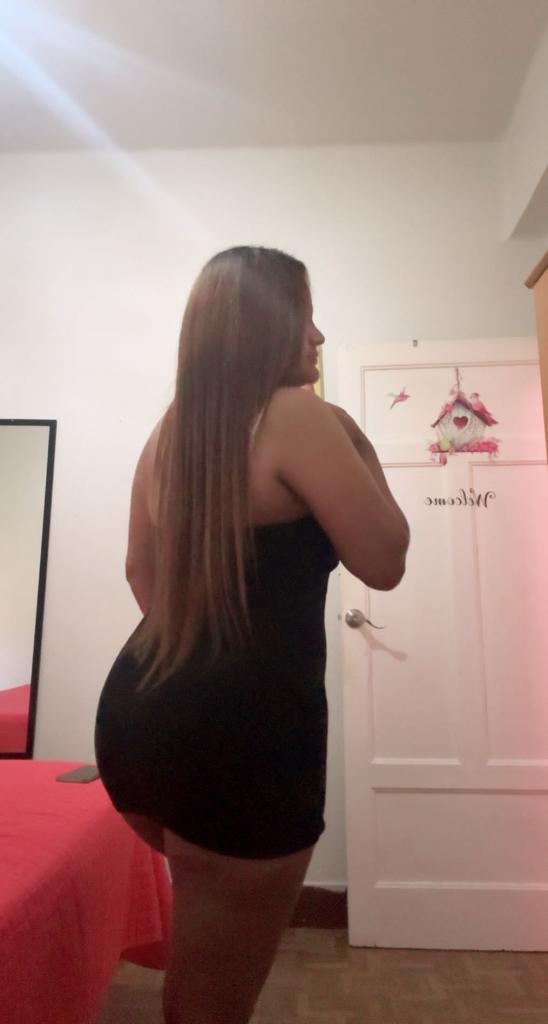 614786465: Chica busca chico en Pontevedra