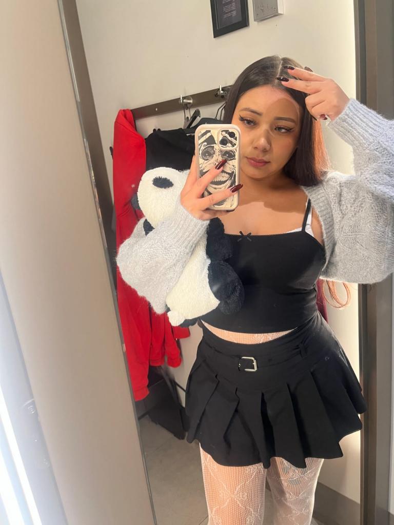 667585041: Chica busca chico en Madrid