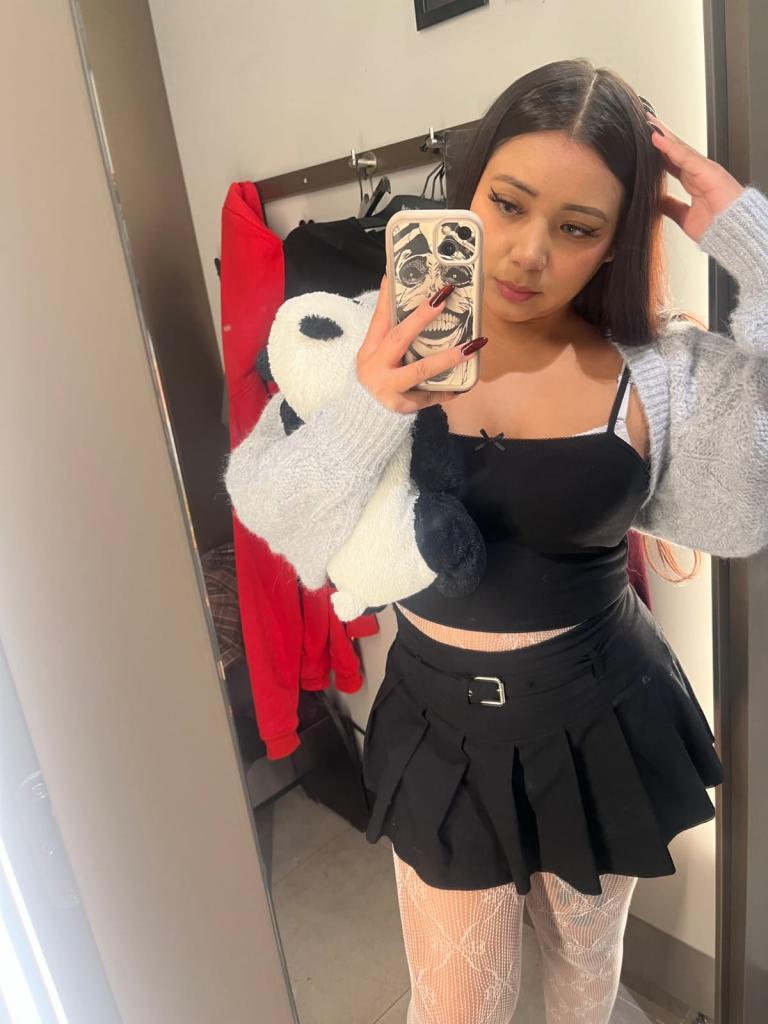 667585041: Chica busca chico en Madrid