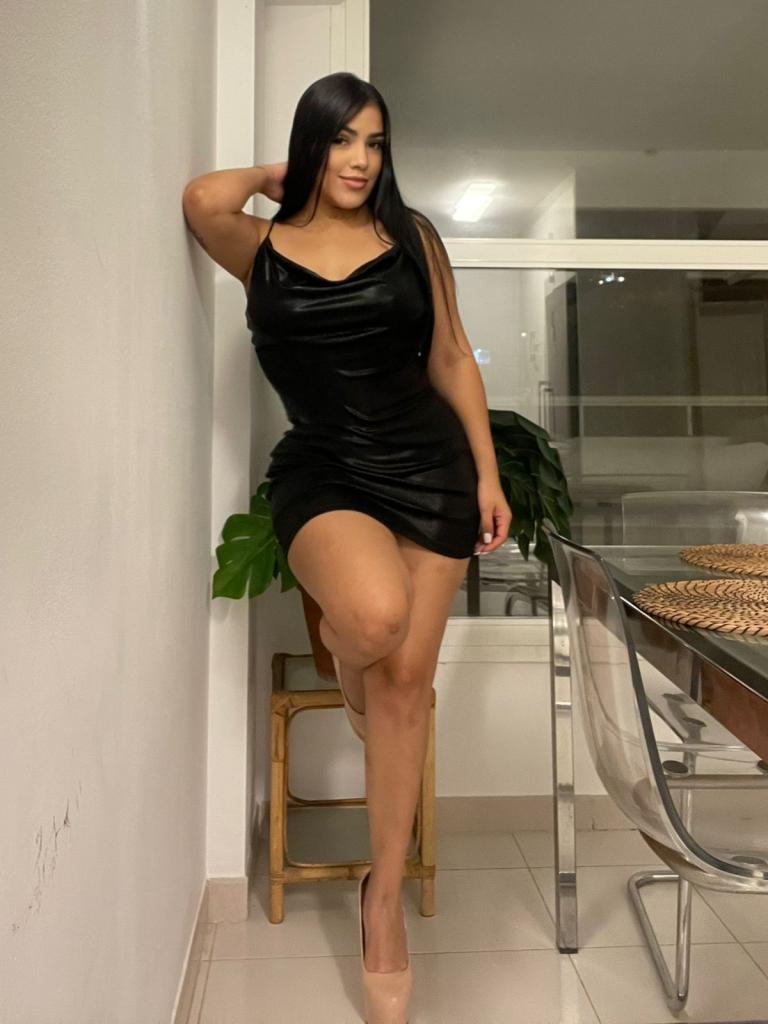 691129048: Chica busca chico en Ibiza