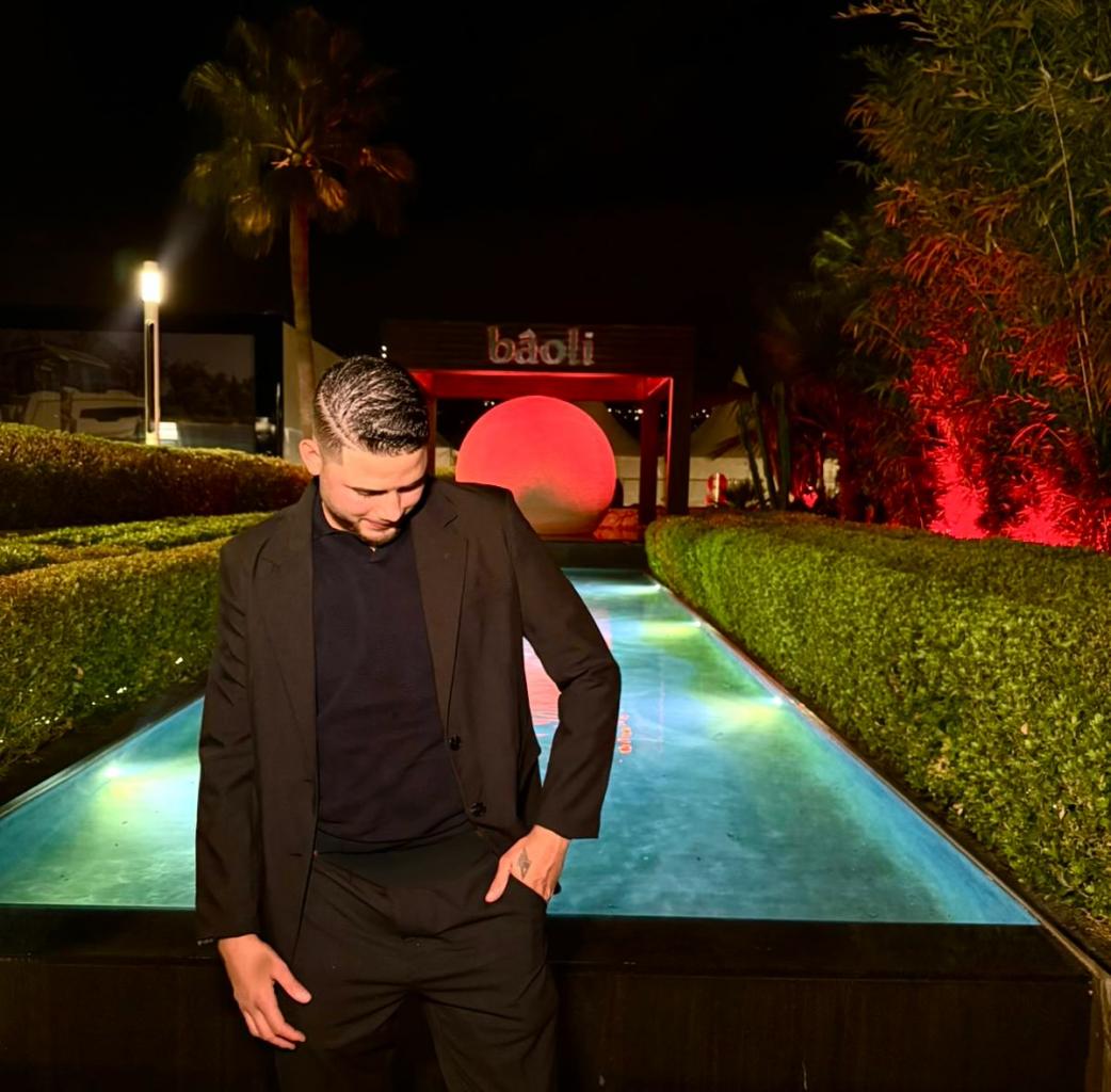 669911338: Chico busca chica en Madrid