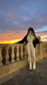 673918478: Chica busca chico en Gerona