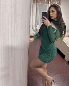 631382256: Chica busca chico en Málaga