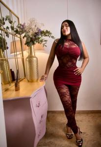 615517541: Chica busca chico en Gerona