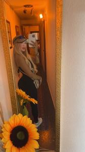 673918478: Chica busca chico en Gerona