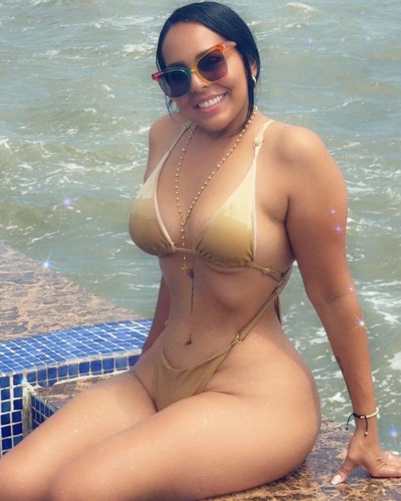 Chica busca chico en La Coruña: Chica busca chico