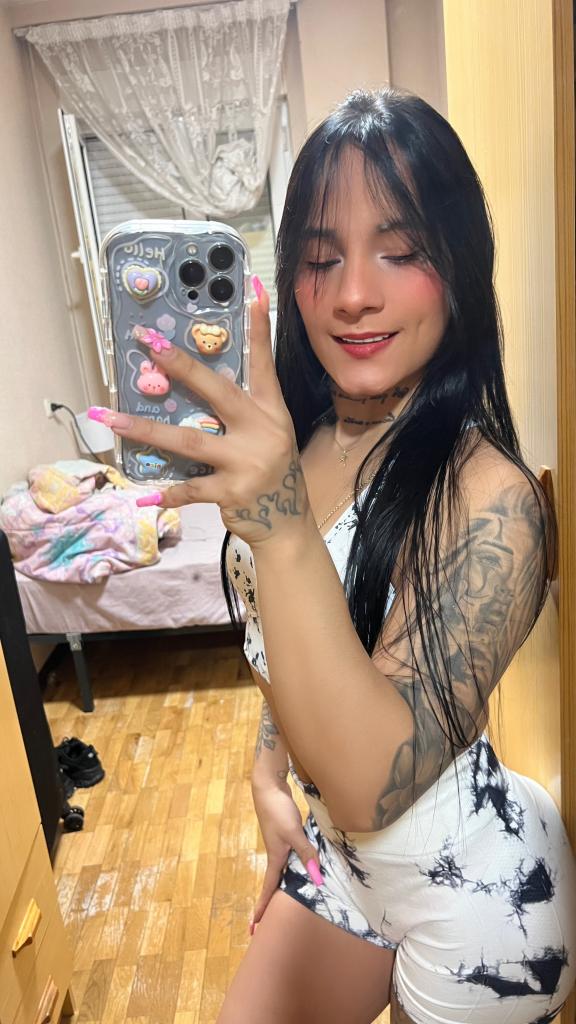 623740063: Transexual en León