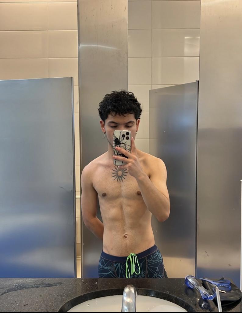 Chico busca chica en Málaga: 